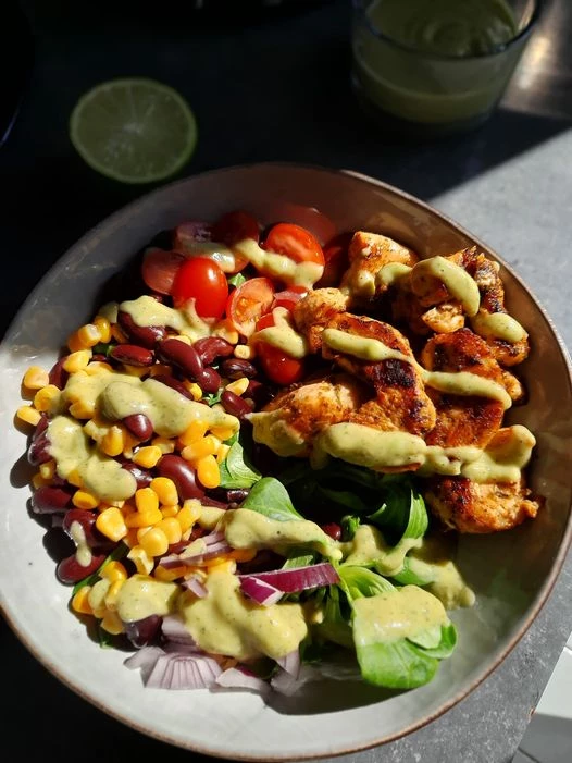 salade de poulet complète